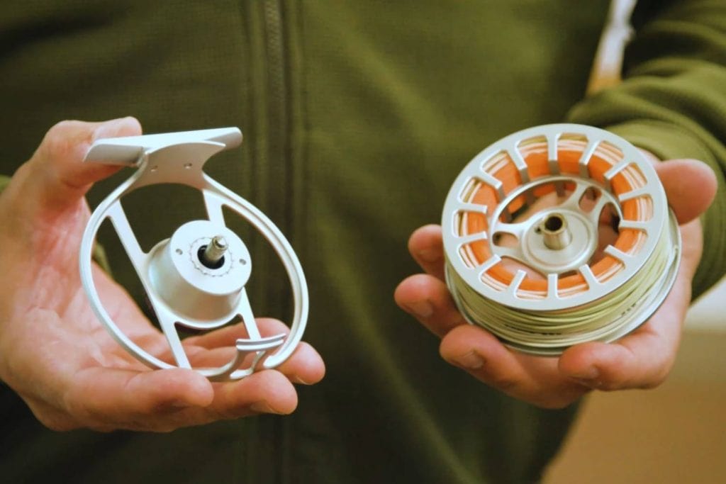 How do you set the right drag setting on a fly reel