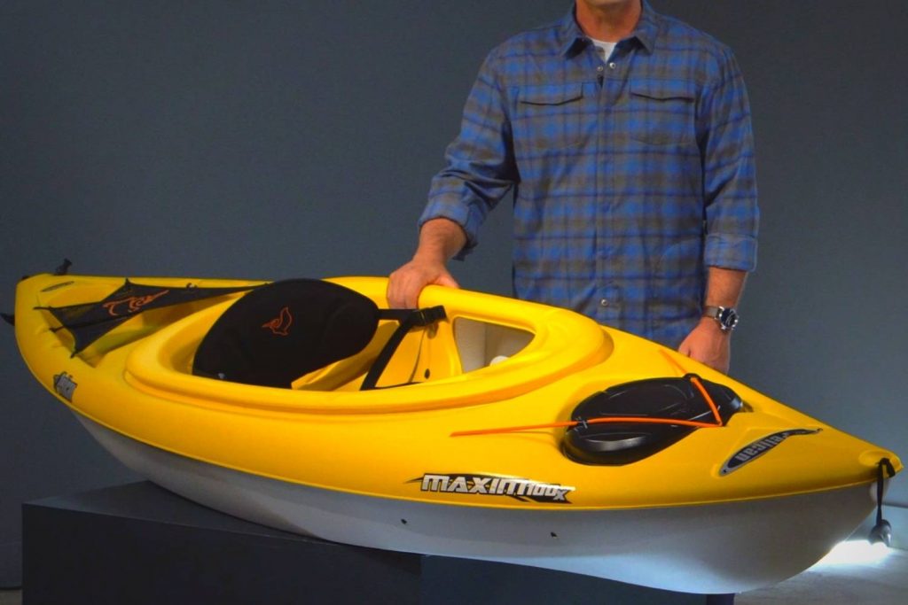 Pelican Maxim 100X Sit-in Recreational Kayak