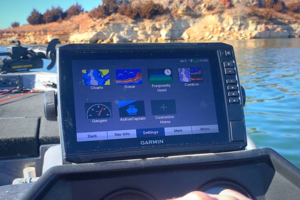 The Best Garmin Fish Finder Reviews In 2023